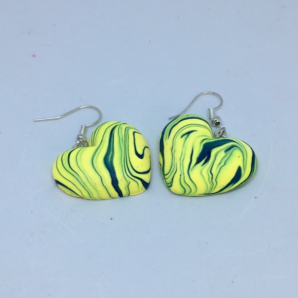 Unique Handmade Polymr Clay Hear Earrings - Picture 7 of 8